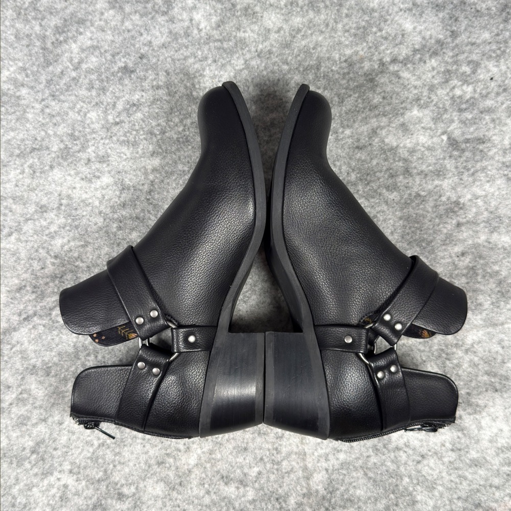 B.oc. Boots Born Concept Womens Black Harness Strap Ankle Booties Back Zip 11M - Picture 2 of 9